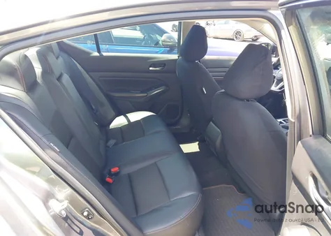 2019 Nissan Altima 2.5 Sr z USA, uszkodzony, nr VIN 1N4BL4CV8KC184092